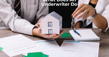 What Does An Underwriter Do